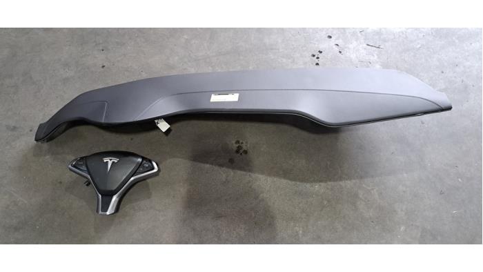 Kit airbag + tableau de bord Tesla Model X Kit airbag + tableau de bord Tesla Model X