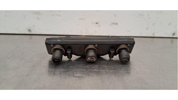 Caméra avant Tesla Model X Caméra avant Tesla Model X