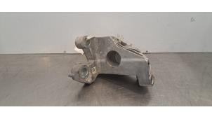 Gebruikte Motorrubber Porsche Macan (XA) Prijs € 48,40 Inclusief btw aangeboden door Autohandel Didier