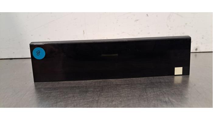 Panneau commande radio Peugeot 3008 Panneau commande radio Peugeot 3008