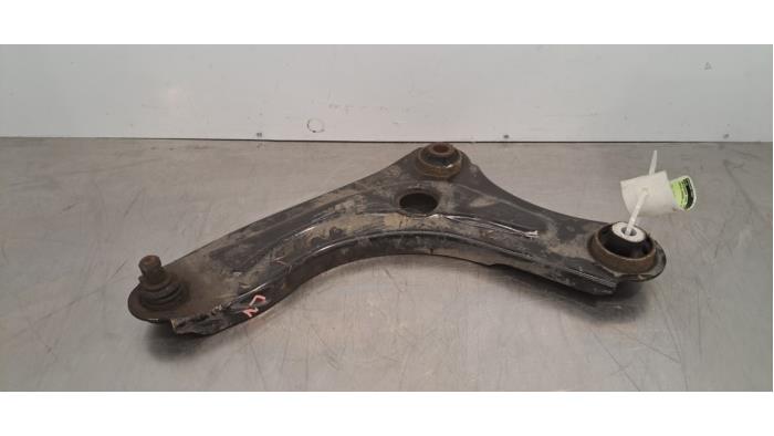 Draagarm links-voor Dacia Jogger Draagarm links-voor Dacia Jogger