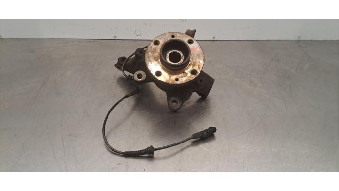 Fusee links-voor Dacia Jogger Fusee links-voor Dacia Jogger