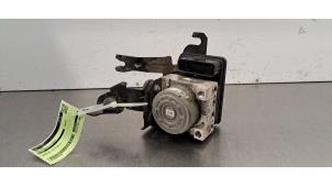 Gebruikte ABS Pomp Dacia Jogger 1.0 TCe 110 12V Prijs € 133,10 Inclusief btw aangeboden door Autohandel Didier