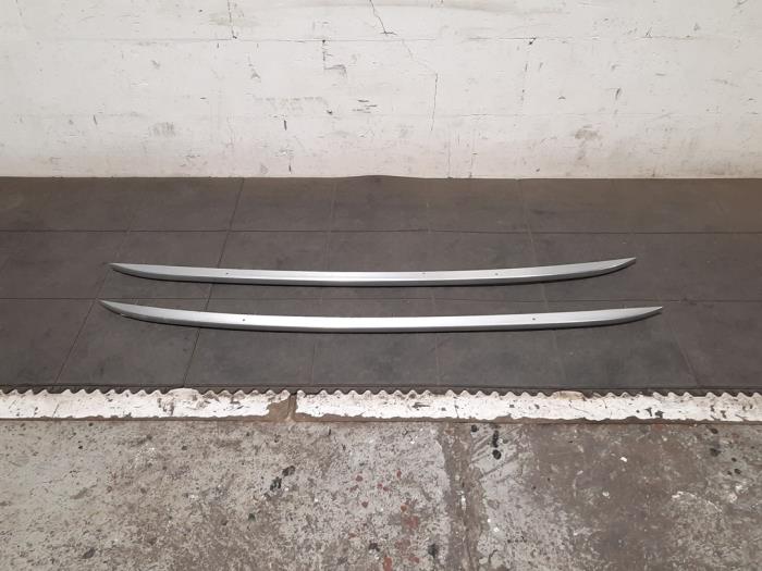 Kit rails de toit Porsche Macan Kit rails de toit Porsche Macan