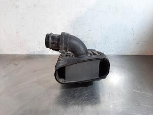 Gebruikte Luchtfilterhuis Porsche Macan (95B) 3.0 S Diesel V6 24V Prijs € 133,10 Inclusief btw aangeboden door Autohandel Didier