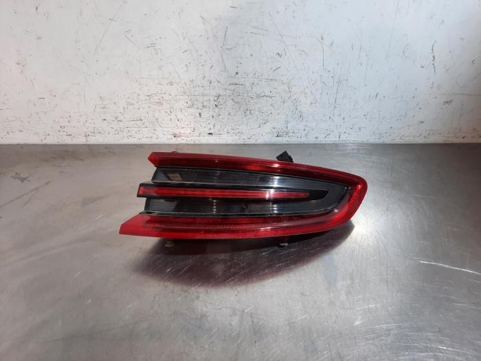 Feu arrière droit Porsche Macan Feu arrière droit Porsche Macan