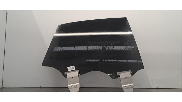 Vitre portière 4portes arrière droite Porsche Macan Vitre portière 4portes arrière droite Porsche Macan