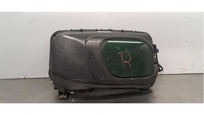 Pokrywa wlewu paliwa Porsche Macan Pokrywa wlewu paliwa Porsche Macan