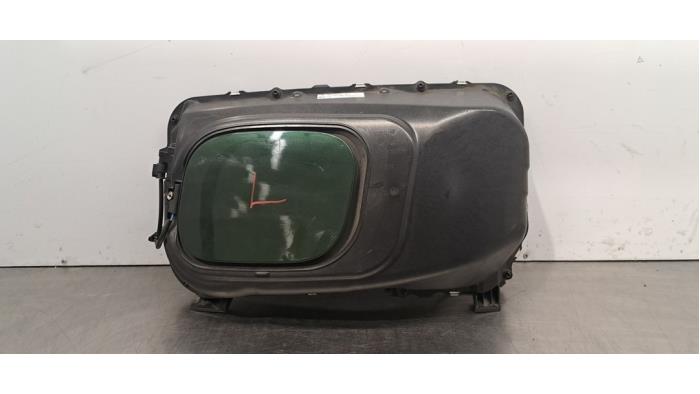 Pokrywa wlewu paliwa Porsche Macan Pokrywa wlewu paliwa Porsche Macan