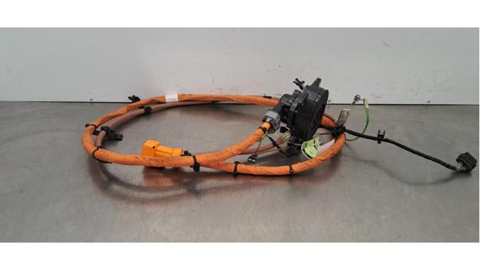 Oplaadpunt stekker aansluiting Porsche Macan