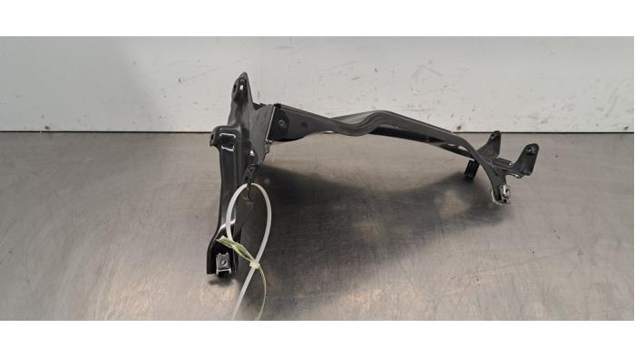 Cadre phare gauche Mini Countryman Cadre phare gauche Mini Countryman