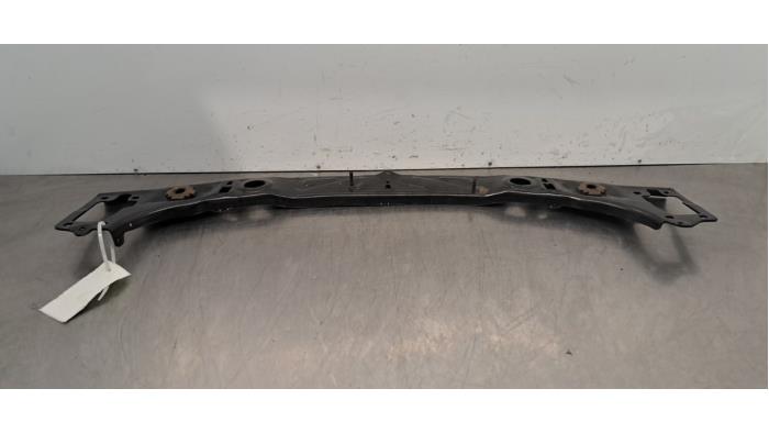 Barre radiateur Mini Countryman Barre radiateur Mini Countryman