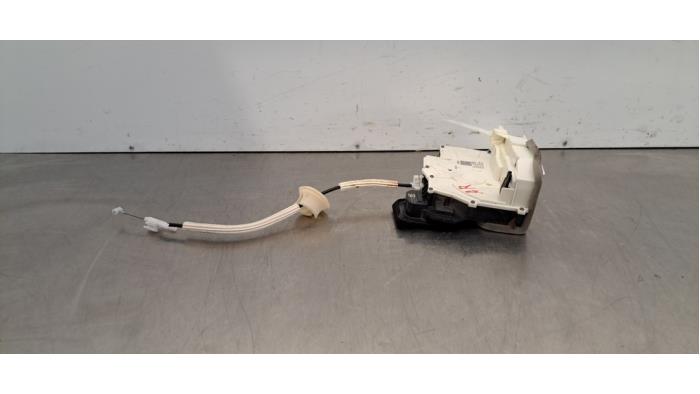 Serrure portière mécanique 4portes arrière droite Porsche Macan Serrure portière mécanique 4portes arrière droite Porsche Macan