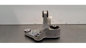 Gebruikte Motorrubber Porsche Macan (XA) Prijs € 163,35 Inclusief btw aangeboden door Autohandel Didier