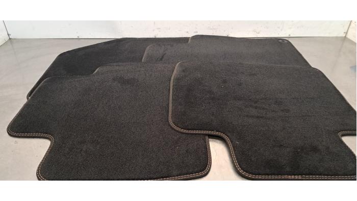 Kit tapis Peugeot 508 Kit tapis Peugeot 508