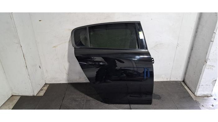 Portière 4portes arrière droite Peugeot 308 Portière 4portes arrière droite Peugeot 308