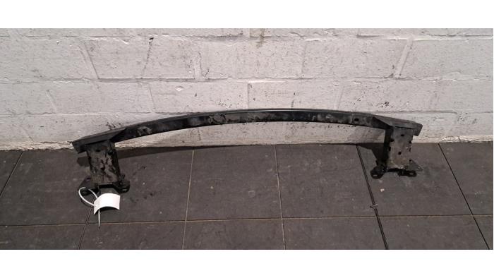 Cadre pare-chocs avant Peugeot 308 Cadre pare-chocs avant Peugeot 308