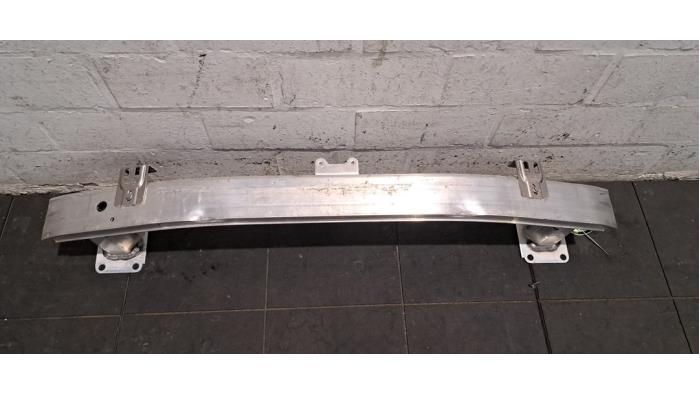 Cadre pare-chocs avant Peugeot 308 Cadre pare-chocs avant Peugeot 308