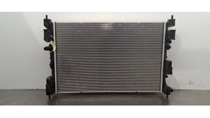 Gebruikte Radiateur Peugeot 308 (F3/FB/FH/FM/FP) e-308 54 kWh Prijs € 266,20 Inclusief btw aangeboden door Autohandel Didier