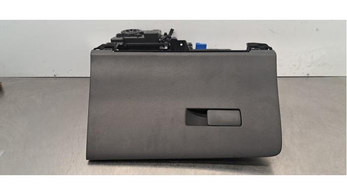 Dashboardkastje Peugeot 308 Dashboardkastje Peugeot 308