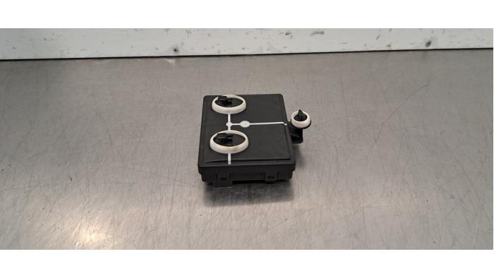 Module verrouillage central des portes Peugeot 308 Module verrouillage central des portes Peugeot 308