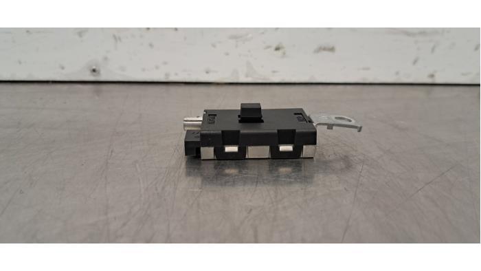 Antenne amplificateur Peugeot 308 Antenne amplificateur Peugeot 308