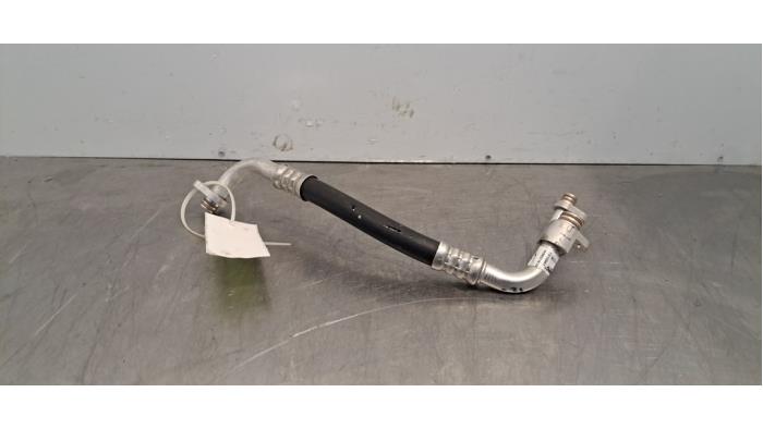 Tuyau clim Peugeot 308 Tuyau clim Peugeot 308