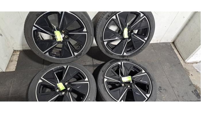 Kit jantes + pneumatiques Peugeot 308 Kit jantes + pneumatiques Peugeot 308