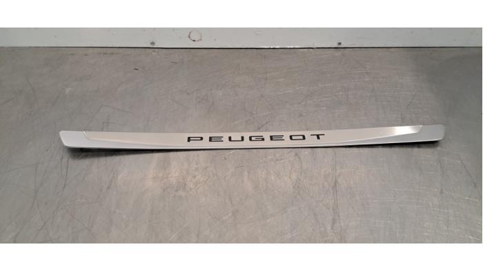 Bande décorative Peugeot 508 Bande décorative Peugeot 508