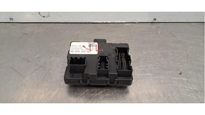 Commutateur verrouillage central des portes Peugeot 308 Commutateur verrouillage central des portes Peugeot 308