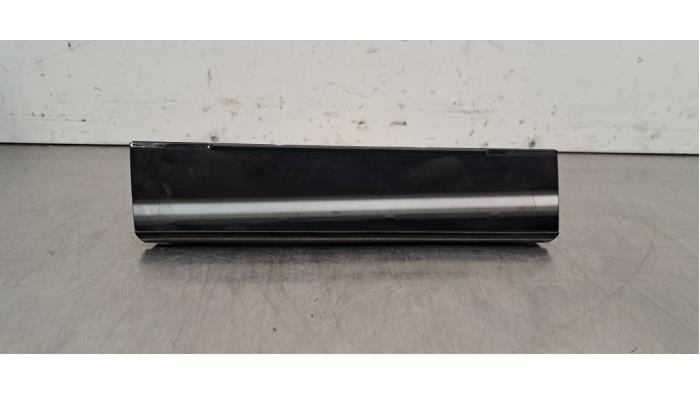 Display unité de contrôle multi media Peugeot 308 Display unité de contrôle multi media Peugeot 308