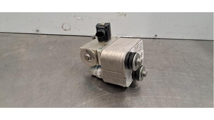 Condensateur clim Peugeot 308 Condensateur clim Peugeot 308