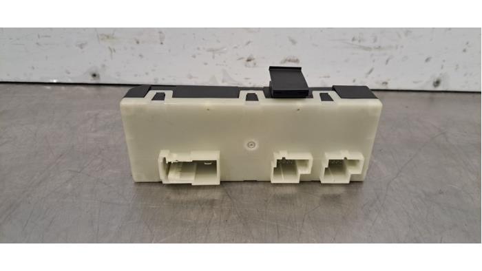 Module passage hayon BMW 3-Série Module passage hayon BMW 3-Série