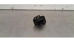 Gebruikte Luchtmassameter BMW 3 serie Touring (G21) 318i 2.0 TwinPower Turbo 16V Prijs € 36,30 Inclusief btw aangeboden door Autohandel Didier