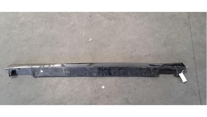 Jupe droite DS Automobiles DS9 Jupe droite DS Automobiles DS9