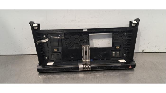 Bande décorative de tableau de bord DS Automobiles DS9 Bande décorative de tableau de bord DS Automobiles DS9