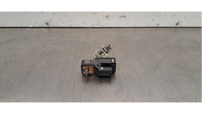 Borne de batterie DS Automobiles DS9 Borne de batterie DS Automobiles DS9