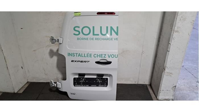 Tylne drzwi samochodu dostawczego Peugeot Expert