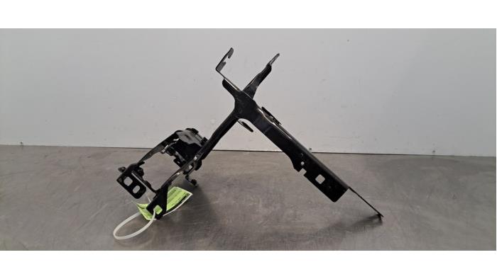 Cadre phare gauche BMW 3-Série Cadre phare gauche BMW 3-Série