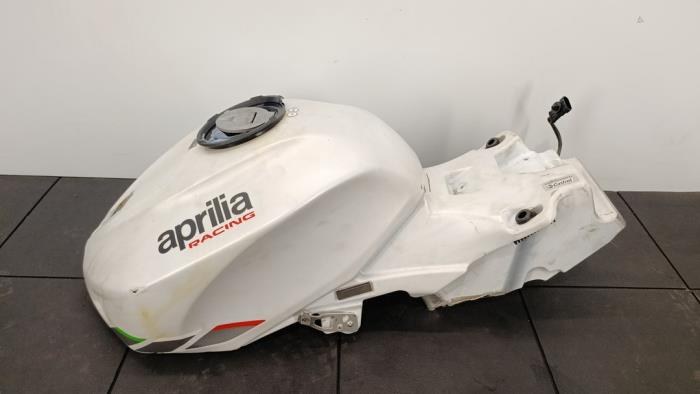 Depósito Aprilia Diversen