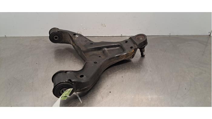 Bras de suspension avant droit Mercedes Sprinter Bras de suspension avant droit Mercedes Sprinter