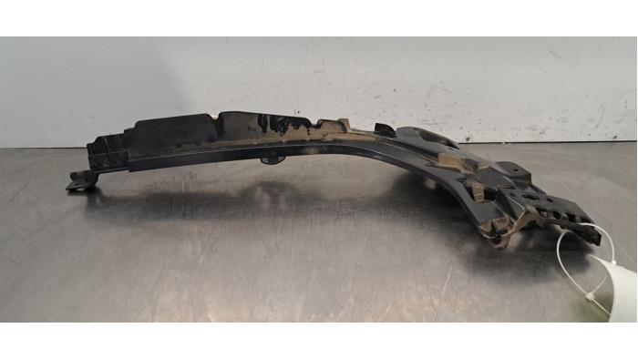 Support pare-chocs arrière gauche BMW 3-Série Support pare-chocs arrière gauche BMW 3-Série