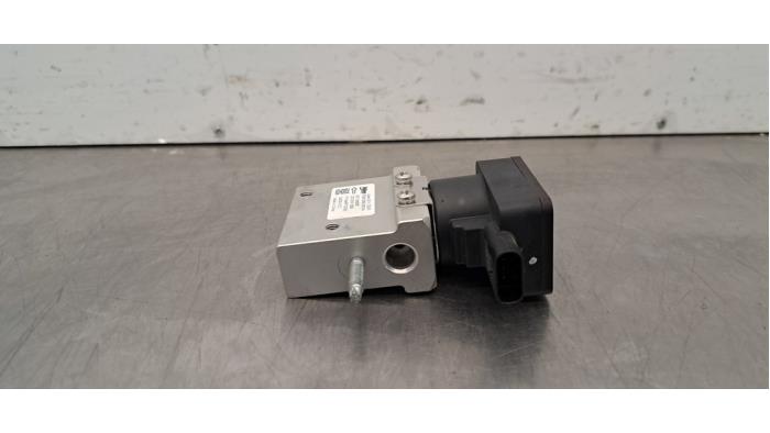 Valve d'expansion clim Peugeot 308 Valve d'expansion clim Peugeot 308