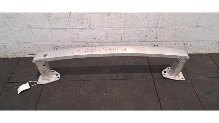 Cadre pare-chocs arrière