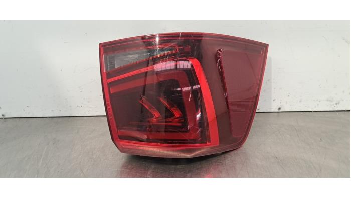 Feu arrière gauche Seat Alhambra Feu arrière gauche Seat Alhambra