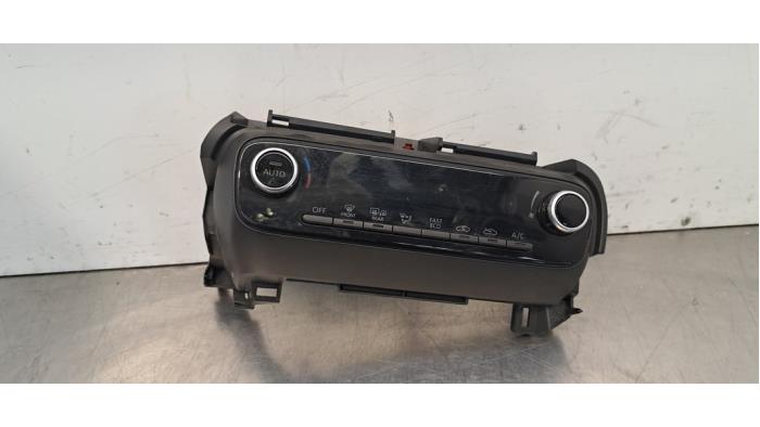 Panneau de commande clim Toyota Yaris Panneau de commande clim Toyota Yaris