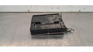 Gebruikte Module Telefoon Toyota Yaris IV (P21/PA1/PH1) 1.5 12V Hybrid 115 Prijs € 102,85 Inclusief btw aangeboden door Autohandel Didier