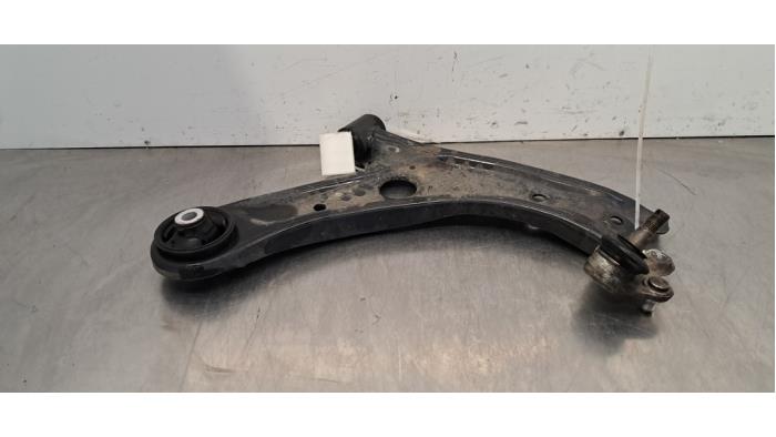 Front wishbone, left Toyota Yaris Front wishbone, left Toyota Yaris