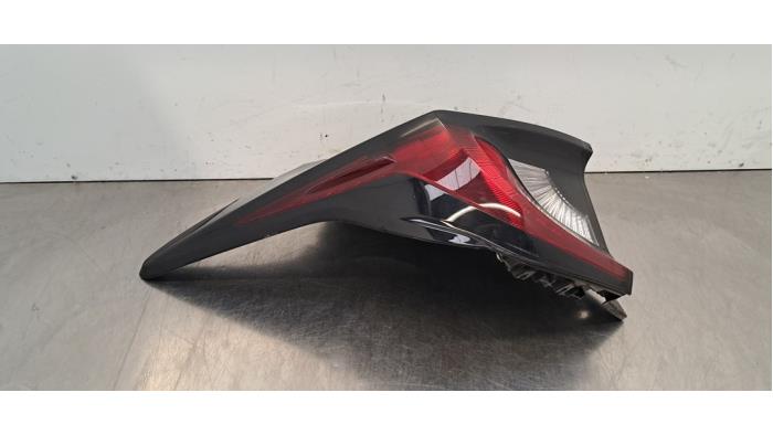 Feu arrière gauche Toyota Yaris Feu arrière gauche Toyota Yaris