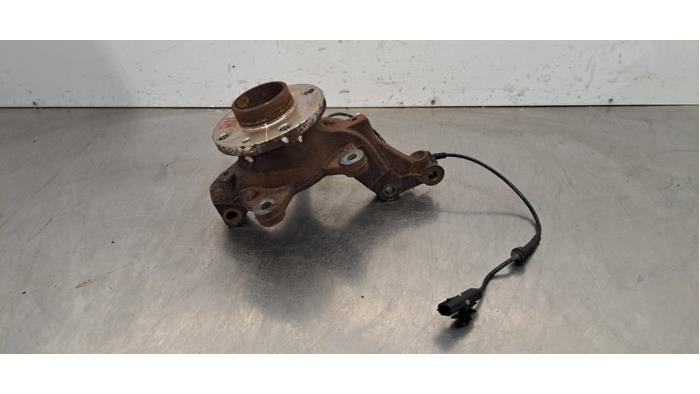 Fusee rechts-voor Dacia Sandero